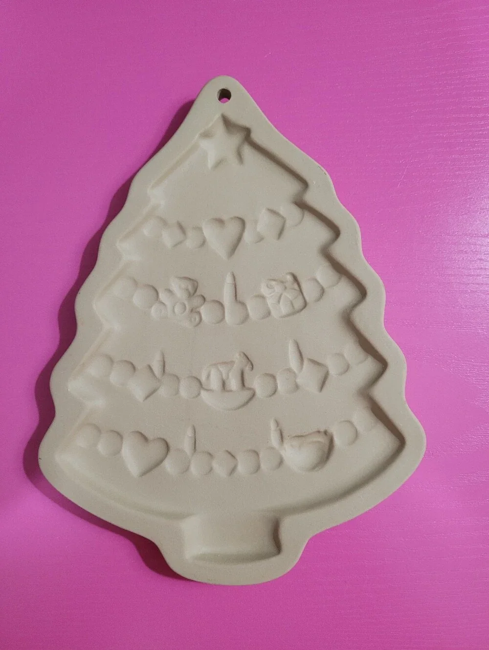 Vintage 1986 Brown Bag Cookie Art Christmas Tree Mold (1138)